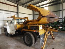 1990 Ford F700 Diesel Truck w/Big John 45 Tree Spade