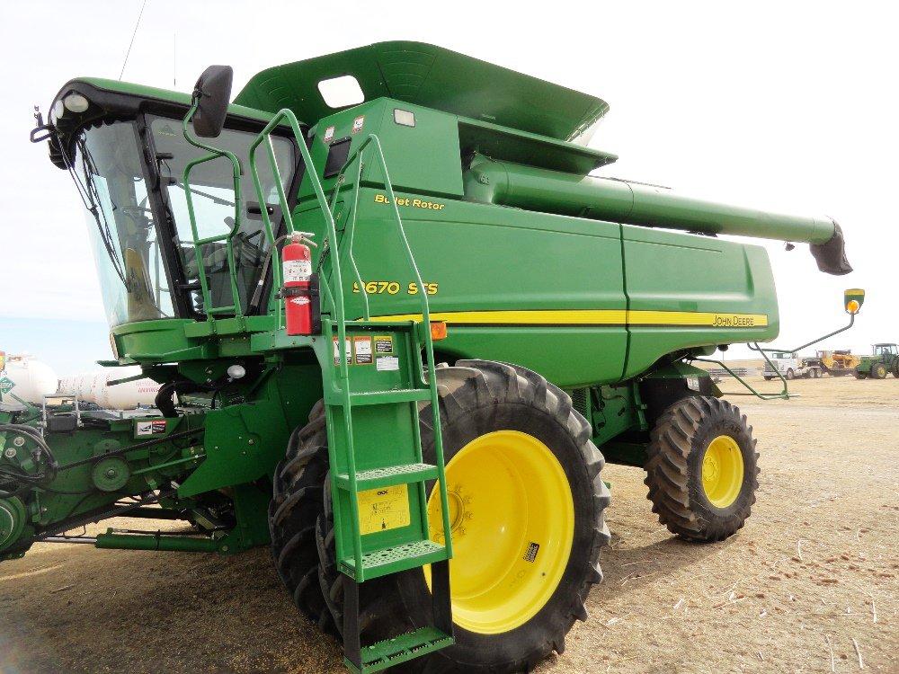 JD 9670 STS Combine w/ Duals