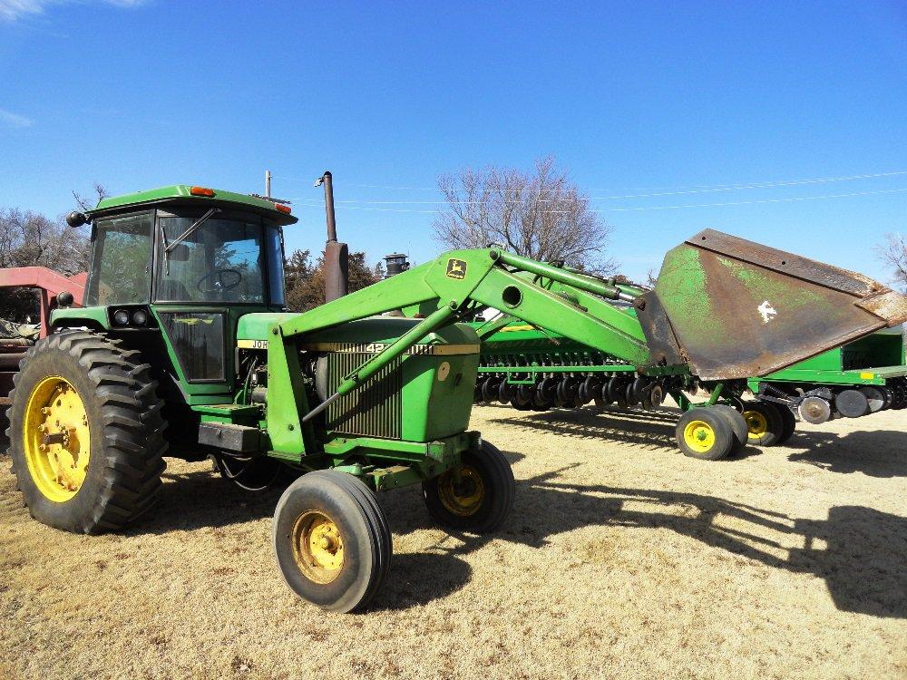 JD 4240 Powershift w/JD 158 Front Loader, 6,778 Hrs., 18.4x38, w/3-Pt. & PTO, SN:P026153