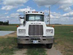 1983 Mack Econodyne Semi with Good 11 R 24.5 Tires, 6-Speed, AC and Low Mileage