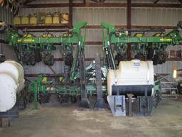 John Deere 1720 12 Row Stack Planter with Fertilizer And Pneumatic Down Pressure