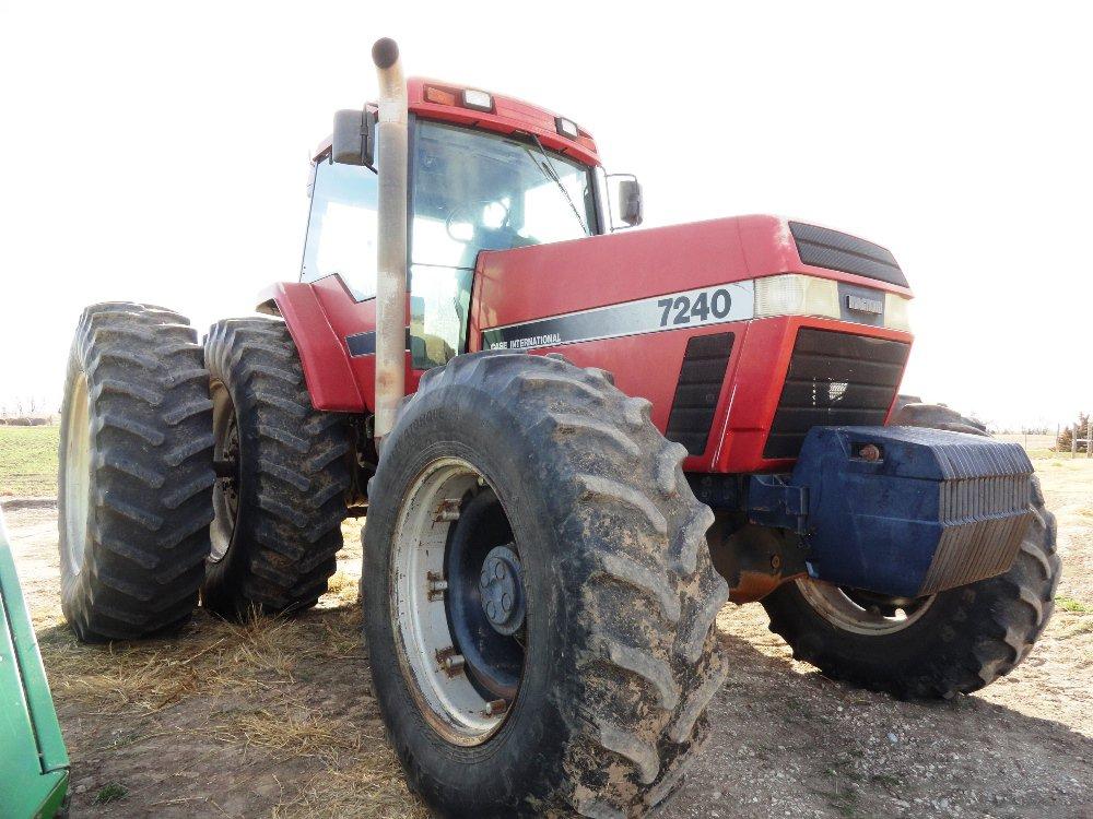 Case IH 7240 Tractor, MFWA, 20.8x42 Duals, 3-Pt., PTO, 3-Hyd., 12,710 Hrs.