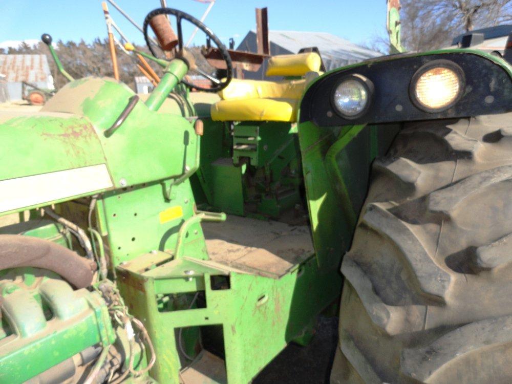 JD 6030, Standard, Non-Turbo, Cabless, 5873 Hrs., (SN:S313R 034285R)