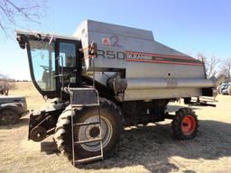 Gleaner R50 Combine (#2), 1886 Separator Hrs.