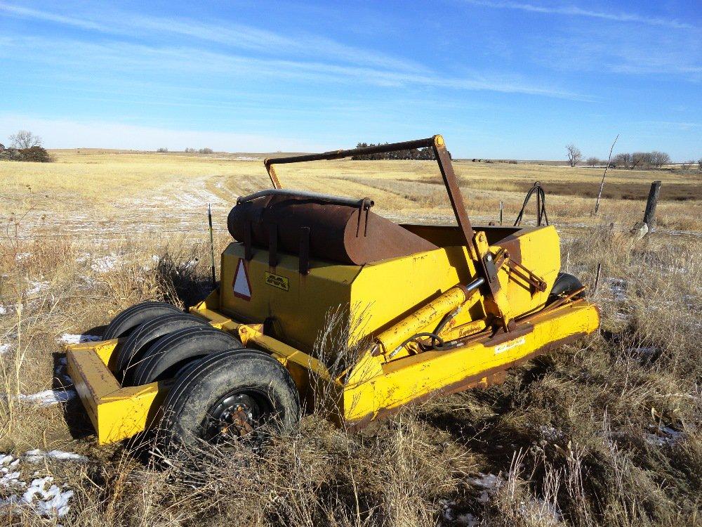 Midland Mfg. Co. M86 Dirt Scraper