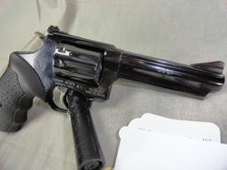 Taurus 22-Cal. Revolver, 4½” Bbl., 9-Shot w/Box, SN:2940041 (Handgun)