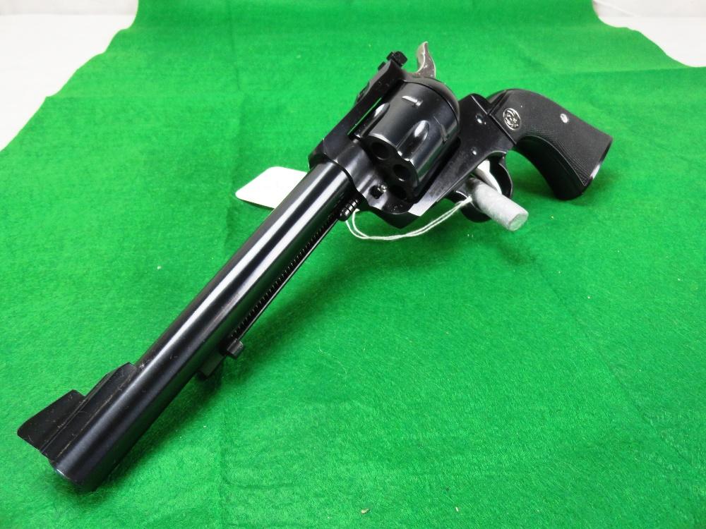 Ruger New Model Blackhawk Convertible 357/9mm, 6½” Bbl., SN:3858900 in Hard