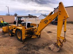 JCB 3D III Backhoe w/Side Shift, 8’ Bucket, Front Pallet Forks, 836 Hrs., SN:13767675