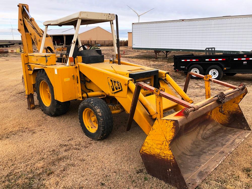 JCB 3D III Backhoe w/Side Shift, 8’ Bucket, Front Pallet Forks, 836 Hrs., SN:13767675