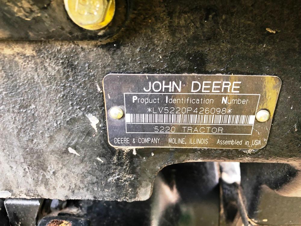 John Deere 5220 Power Reverser MFWD w/521 Loader & 85” Bucket, 310 Hrs., PTO (540 Sp.), Quick Hitch
