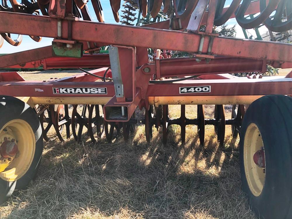 Krause 35’ Folding Packer