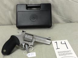 Taurus 627 Tracker, 357 MAG Revolver, SN:FY703658 w/Box (Handgun)