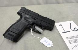 Springfield XD 40, 40 SW Pistol, SN:XD303675 w/Box (Handgun)