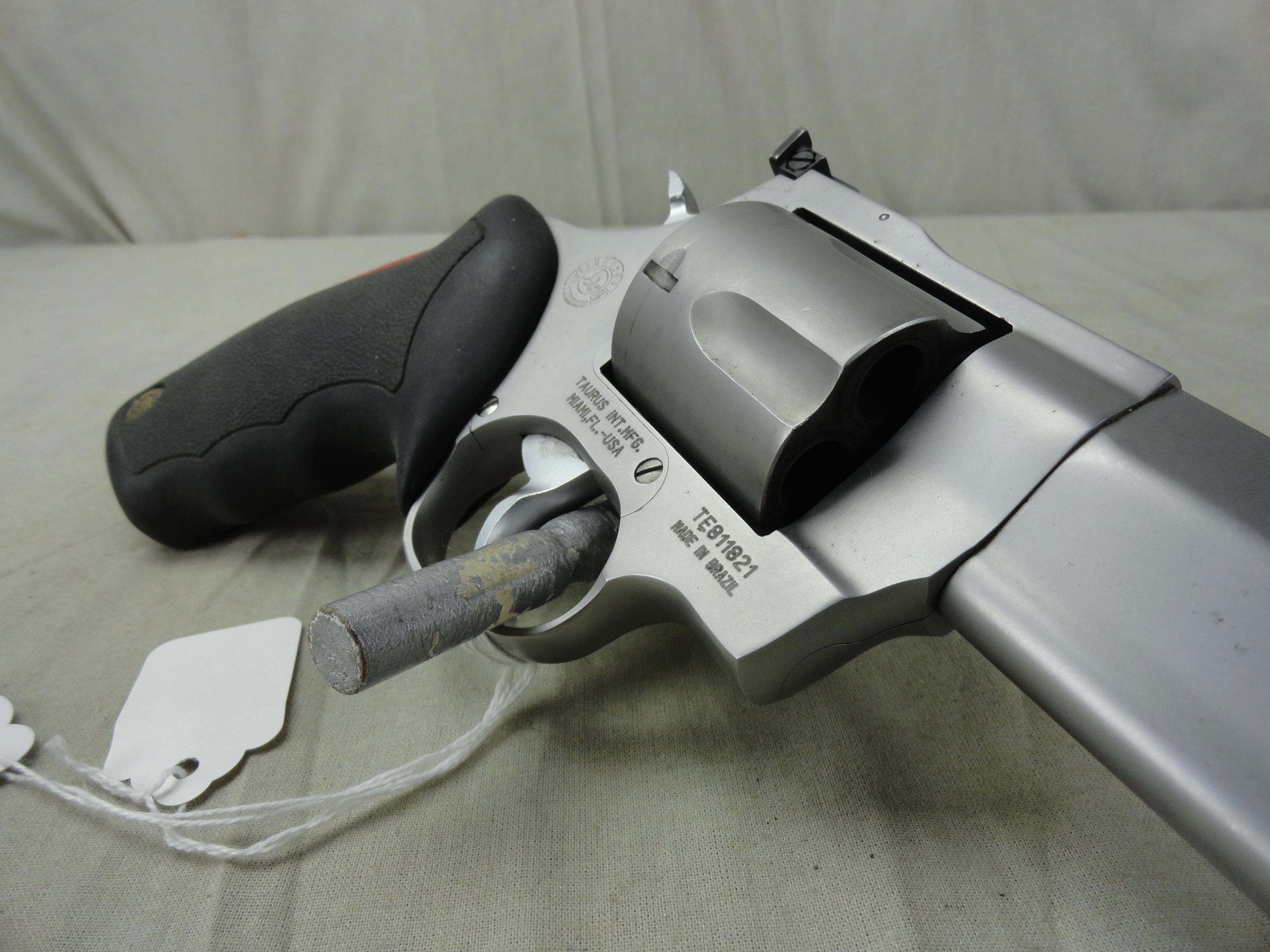 Taurus Raging Bull 454 Casull, Dbl. Action Revolver, SN:TE811821 (Handgun)