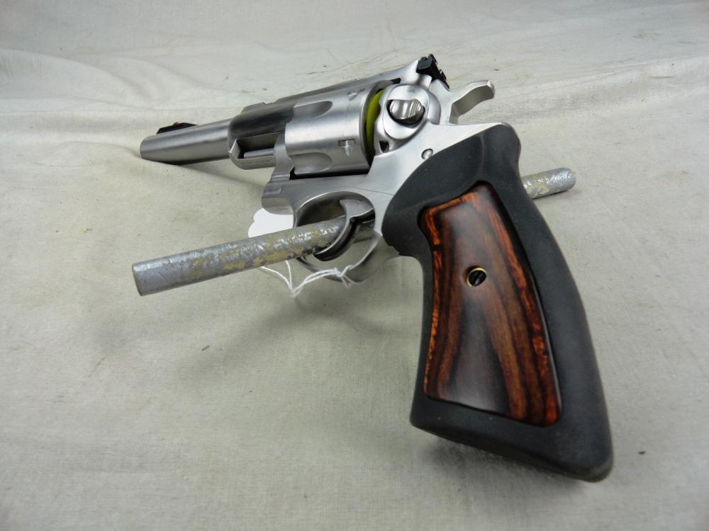 Ruger Super Red Hawk 10mm, Stainless Model 0524, SN:552-95995, NIB (Handgun)