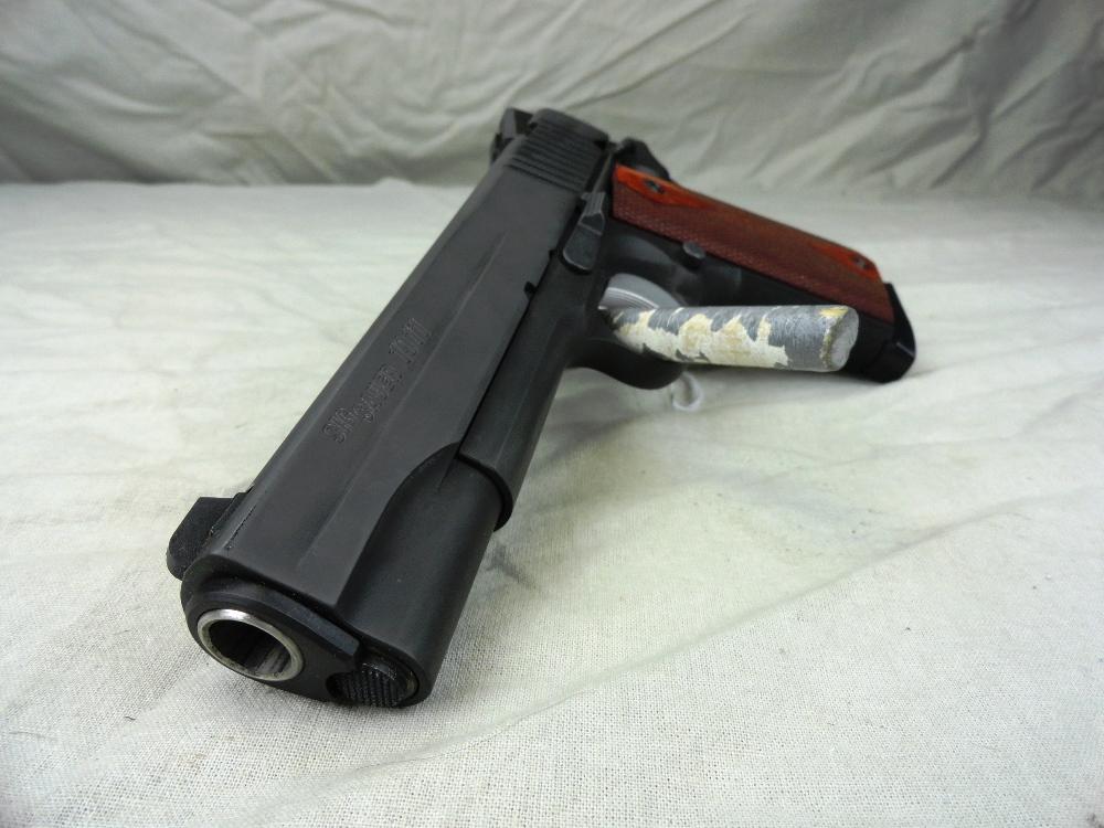 Sig Sauer 1911, 45-Auto w/Hard Case, SN:GS52016 (Handgun)