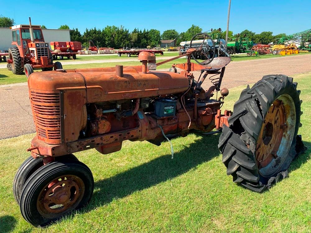 Farmall H Tractor, Runs, (Needs Back Tires) (#63)