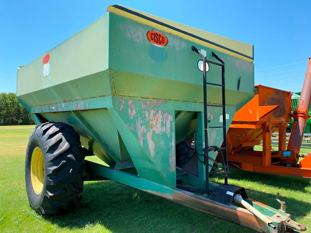 650-Bu. J&M Grain Cart (#32)