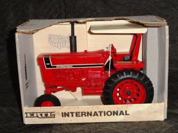 IH 1066 WF Tractor w/ROPS, Spl. Ed., NIB, #4621