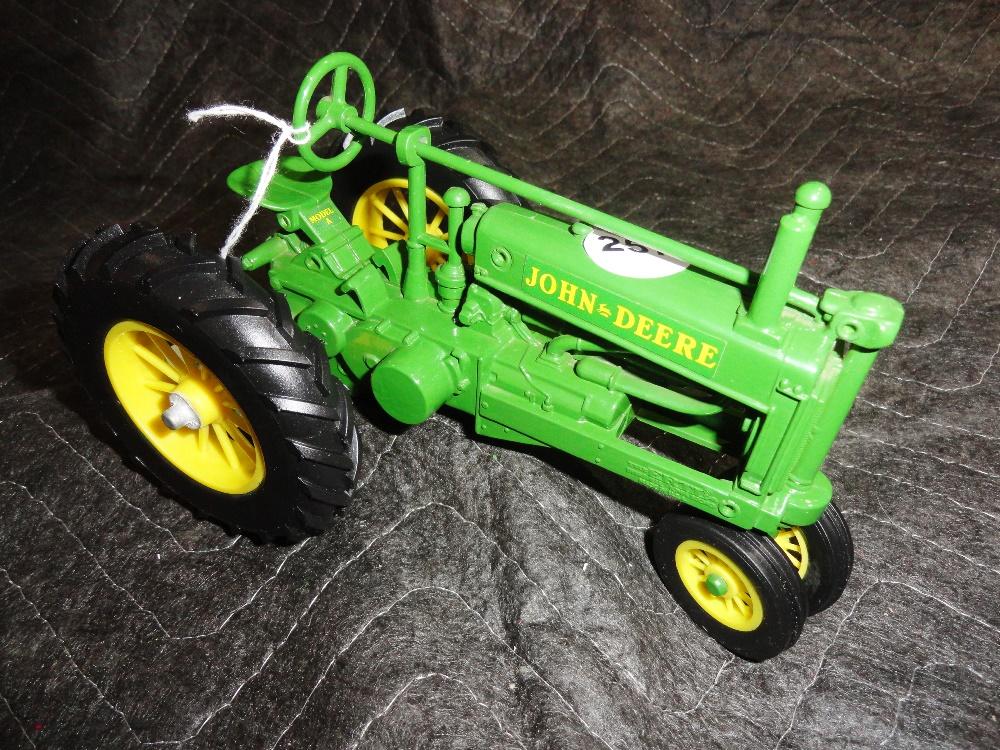 JD A Unstyled NF Tractor