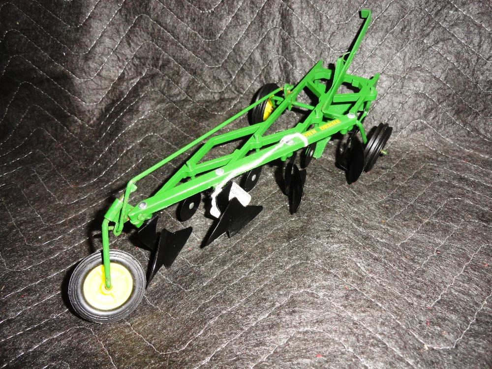 JD 4-Btm. Pull Plow, F660H #527