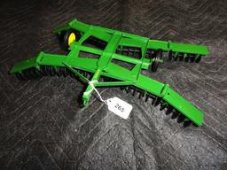 JD Tandem Disc w/Folding Wings