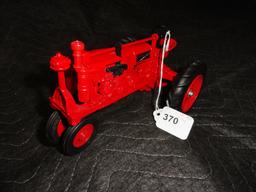 IH F20 NF Tractor on Rubber/Belt Pulley, Red