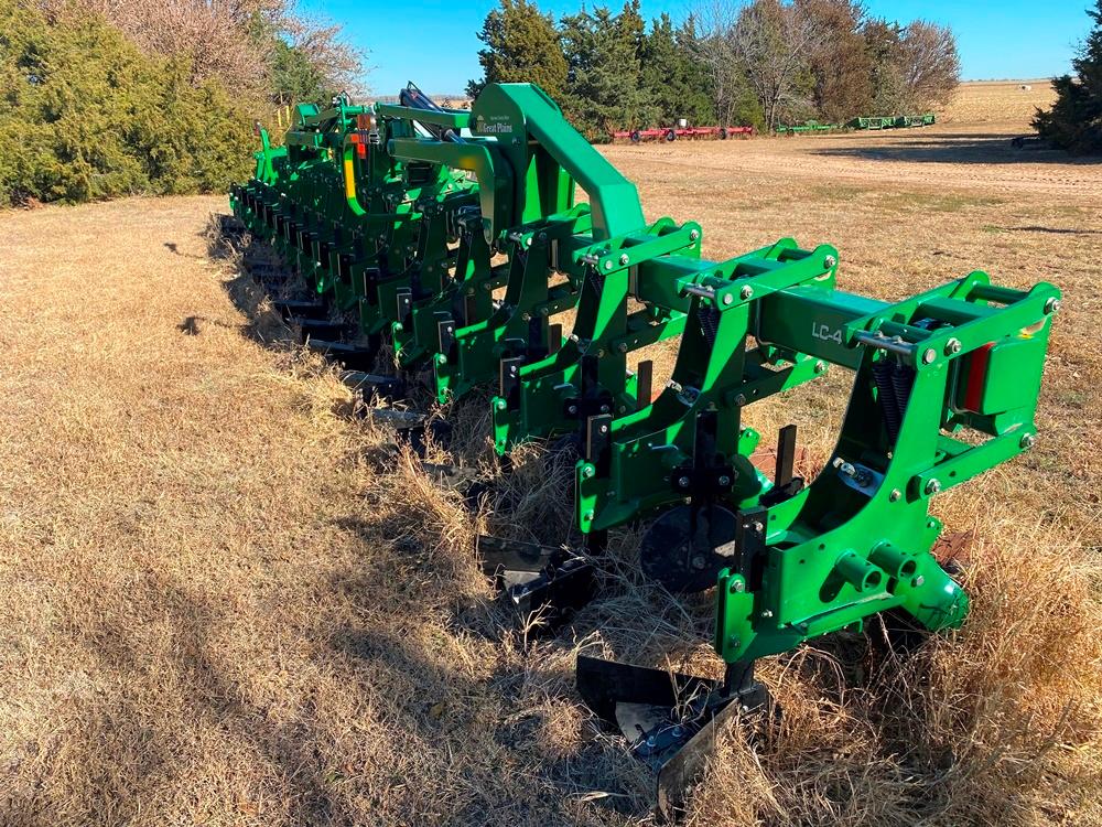 2017 Great Plains LC-40-1630 Cultivator, 30" Row w/Shank Option, Like New