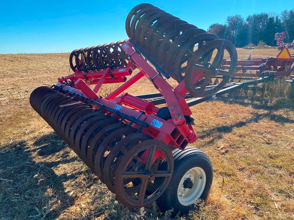 Sterling Packers, 24' (mud lugs)