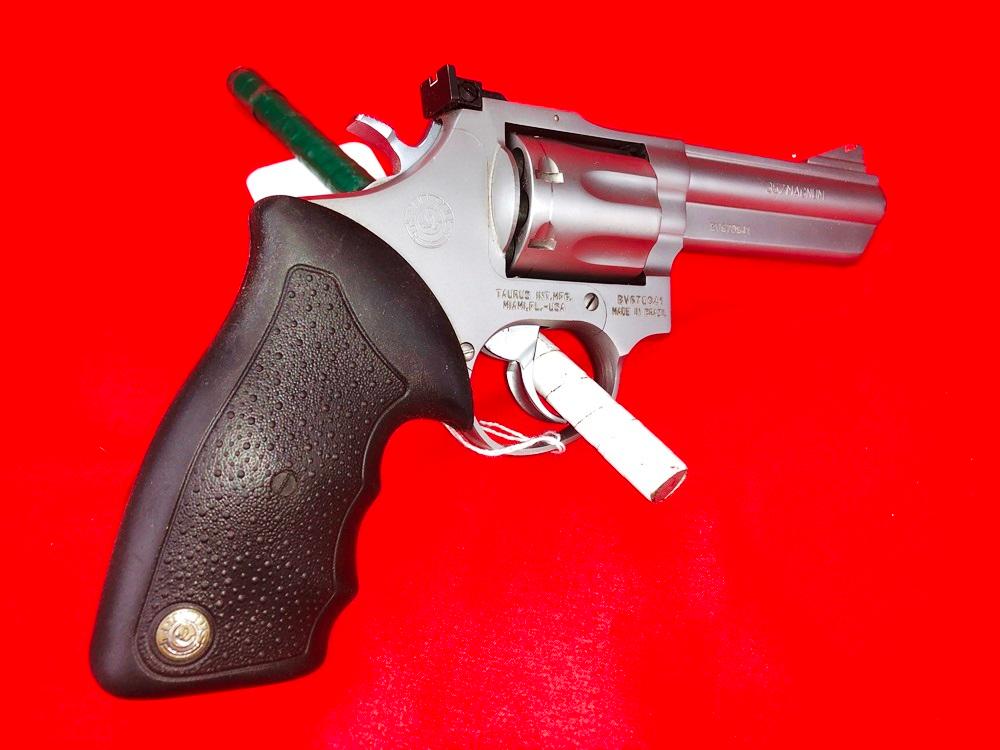 Taurus M.66, 357 Mag., Stainless Steel, 4" Bbl., SN:BV670941 w/Box (Handgun)