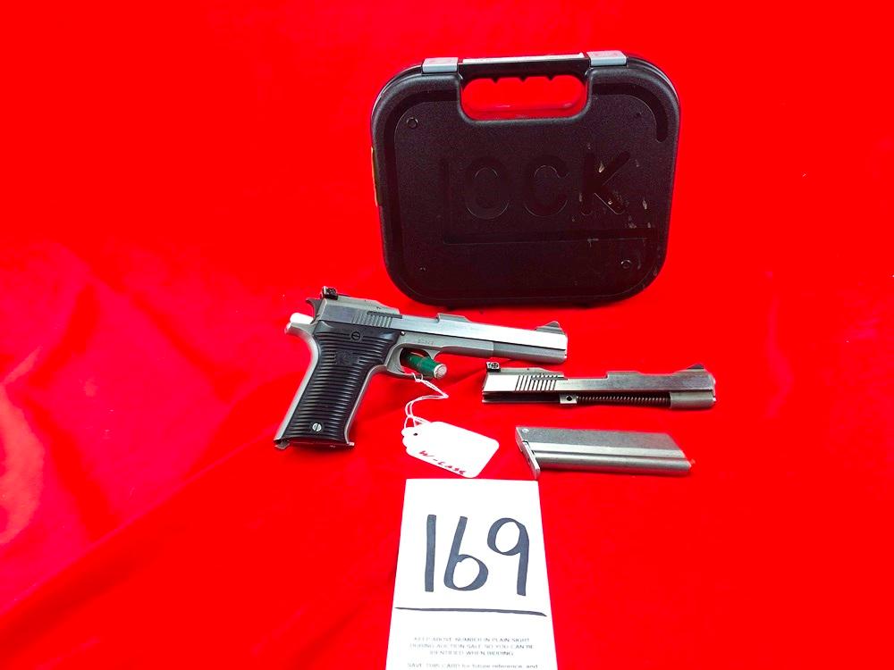 AMT Auto-Mag II, 2 Bbl. Set, 22 LR, 6 1/2" Bbl., 22 Mag Bbl., 5" Bbl., SN:M22693 (Handgun)