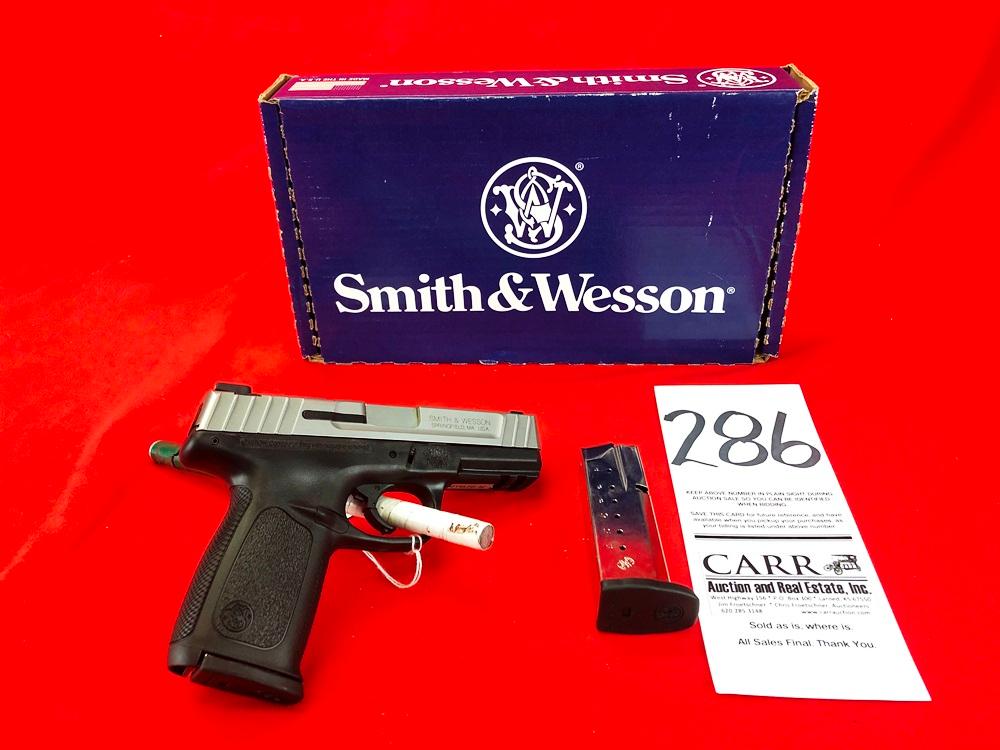 S&W SD40 VE 40 S&W Cal. w/Extra Mag & Box, SN:FYN4295 (Handgun)