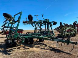 35' Quinstar/Orthman Fallowmaster w/Pickers