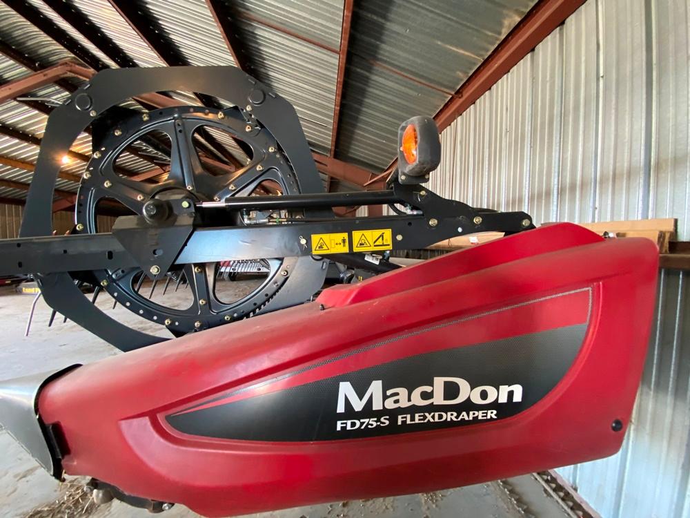 2014 Mac Don FD 75-S Flex Draper 35' w/ transport dolly