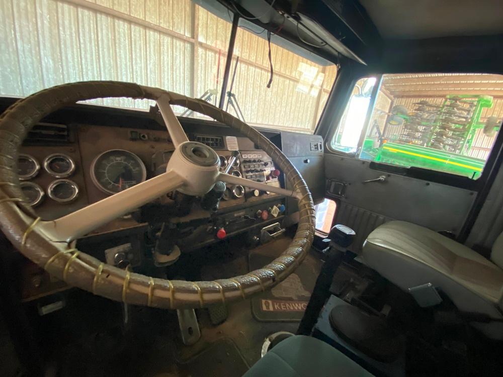 1984 Kenworth Sand Truck, 199,942 Miles, Cummins Engine, 13-Speed Fuller Transmission