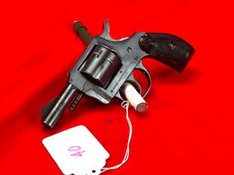 H&R 732, 32 S&W, SN:AN94698 **HANDGUN**