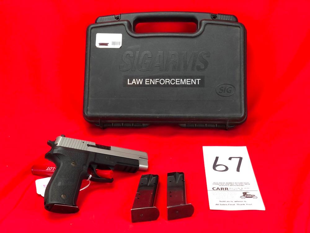 Sig Sauer P226 2-Tone, 40 S&W SN:UU657603 w/Box & 3 Mags **HANDGUN**