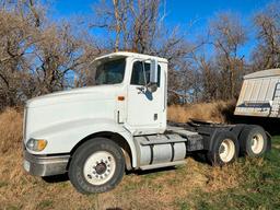 1999 International Semi 9200, 325HP Detroit Engine, 10-Speed Transmission, 661,170 Mi.