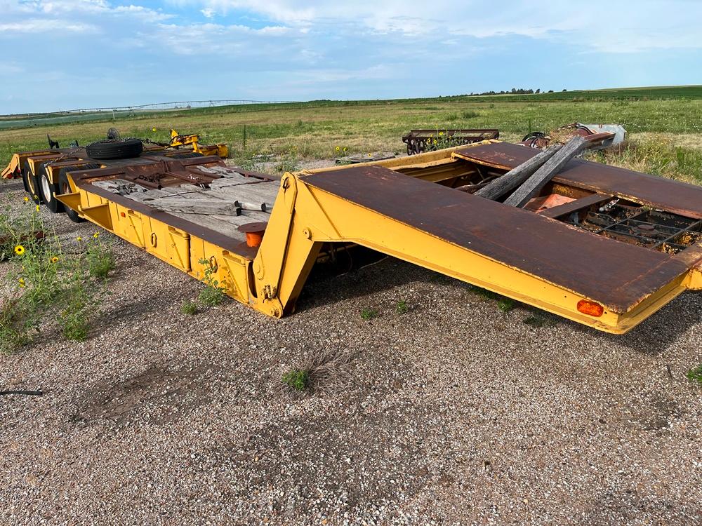 Fontaine Front Detach Crawler Trailer with Self-Contained Hydraulic System