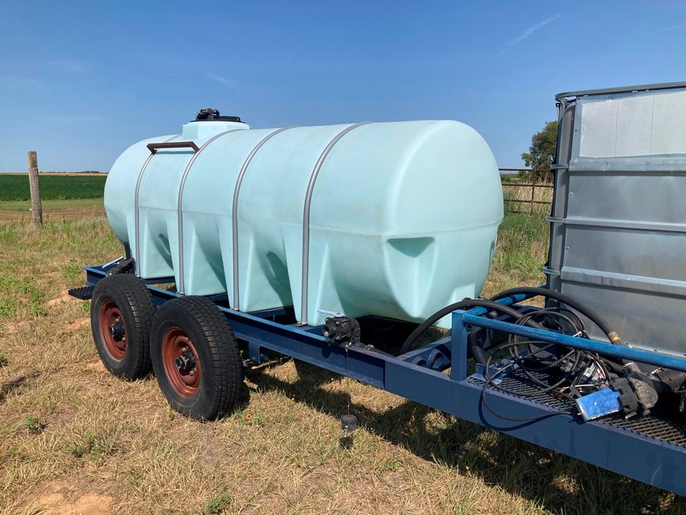 1,000 Gallon Nurse Tank on Trailer w/ chemigation