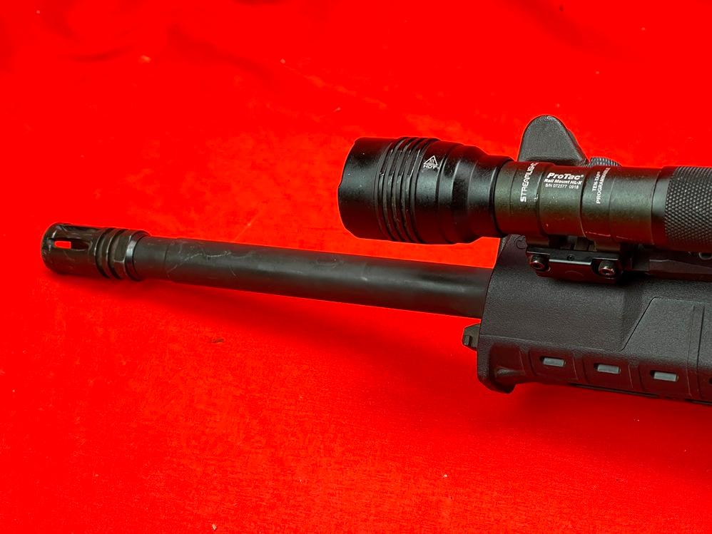 Bushmaster XM-15 E25, .223-5.56, No Mag w/Pro Tac Light, SN:L542118