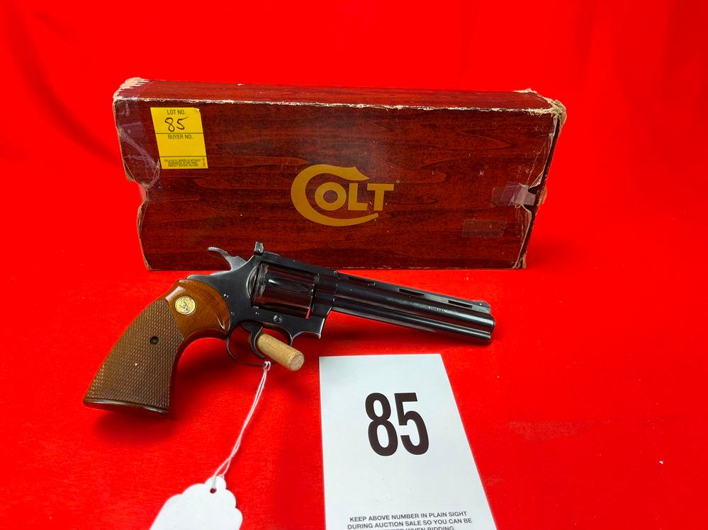 Colt Diamondback, .22 LR, 6" Bbl., Very Good Condition, w/Box, SN:S82469 (HG)