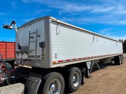 1992 Wilson PaceSetter Grain Trailer with 4500 Series HD Shurco roll-over tarp and remote