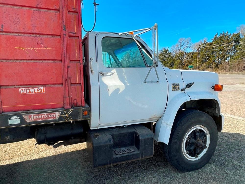 1979 Chevy C-70 w/22' Grain Bed, 427 w/ 5 & 2 Speed Drag Axle, Odom. Reads 73,947 mi