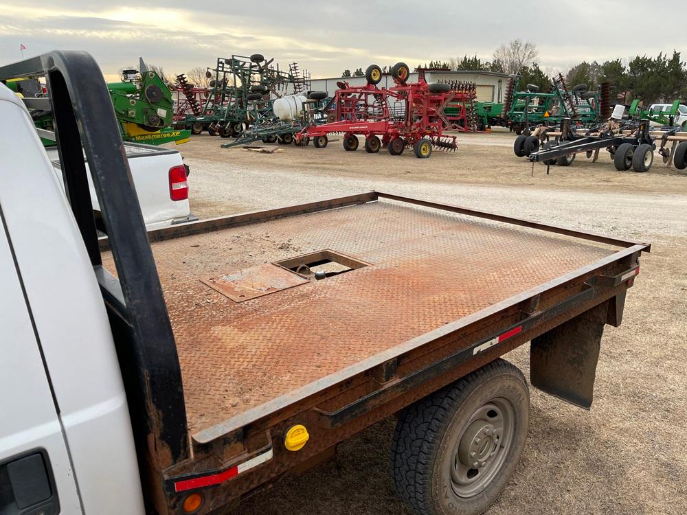 2011 Ford F-250 Super Duty Flatbed, Odom. Reads 137,010 mi