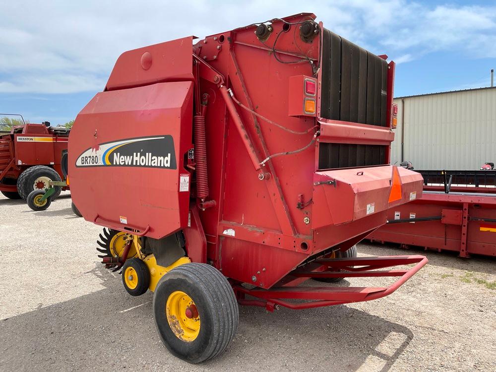 New Holland Round Baler, BR780A, 20K Bales, w/Monitor