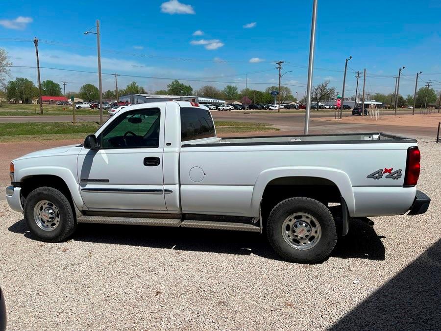 2004 GMC 2500HD, 4x4, 6L, Reg. Cab, Long Bed, 216,730 Mi.