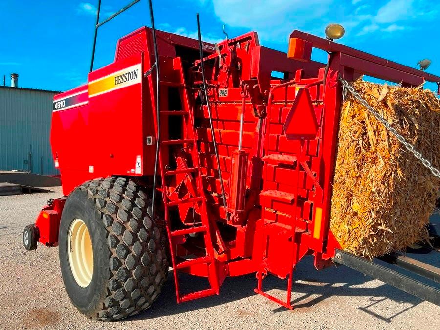 Hesston 4910 Square Baler