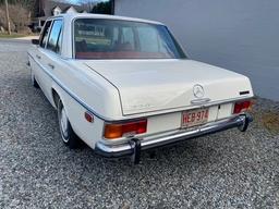 1973 Mercedes 220