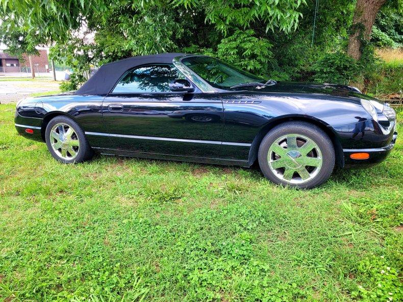 2002 Ford Thunderbird